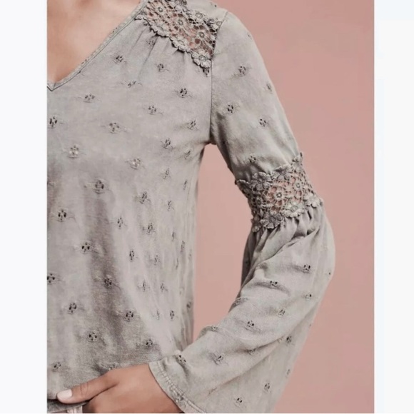 Anthropologie eri + ali Calvi Boho Eyelet Bell Sleeve Top in Green Size Small - Picture 3 of 8